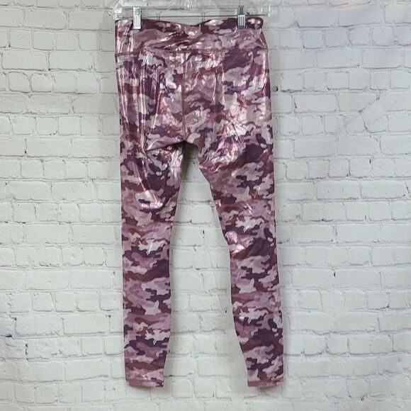 Fabletics Define Mid-Rise PowerHold Legging Pink Shine Camo Shimmer Small Active - Picture 11 of 13